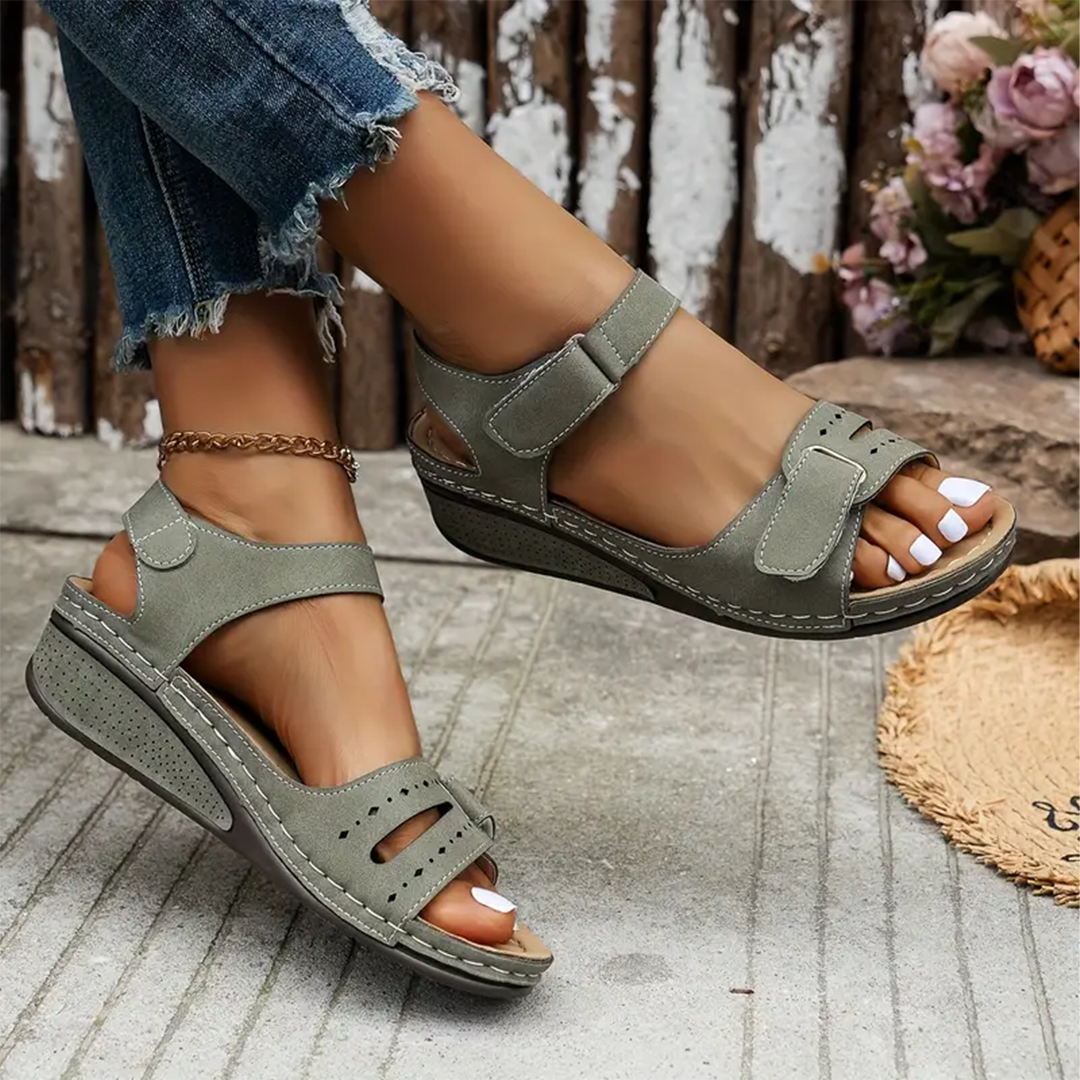 WOMEN LOOP ANKLE STRAP WEDGE SPORT SANDALS