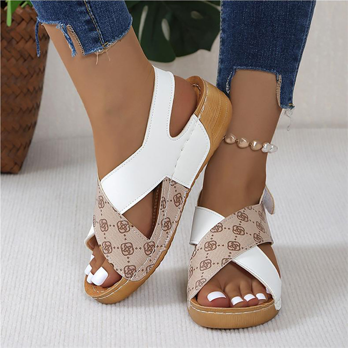 👡Women Summer Colorblock Wedge Sandals