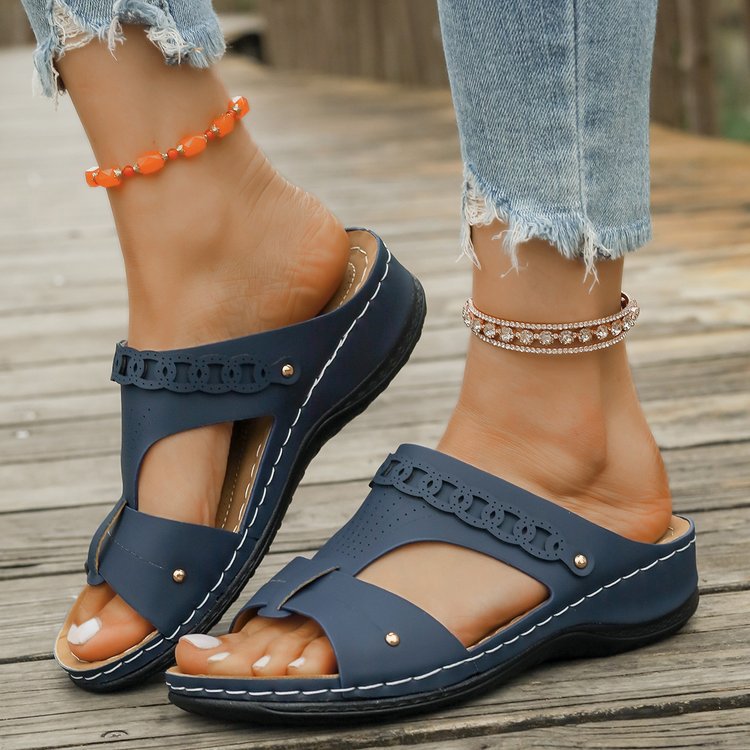 🍀Women Auspicious Pattern Hollow Lucky Wedge Sandals