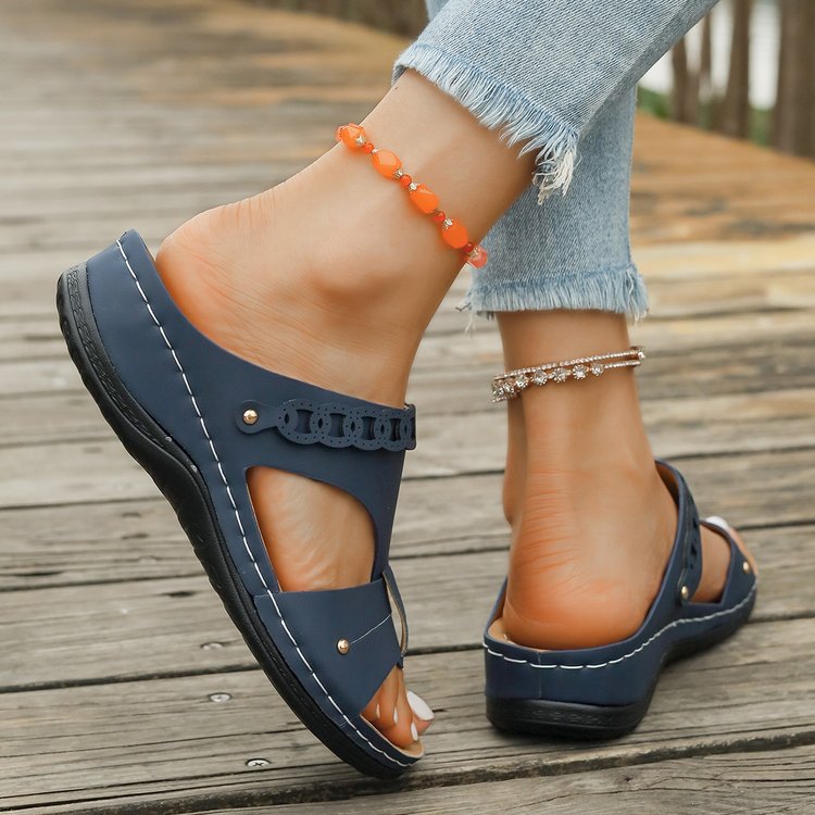🍀Women Auspicious Pattern Hollow Lucky Wedge Sandals