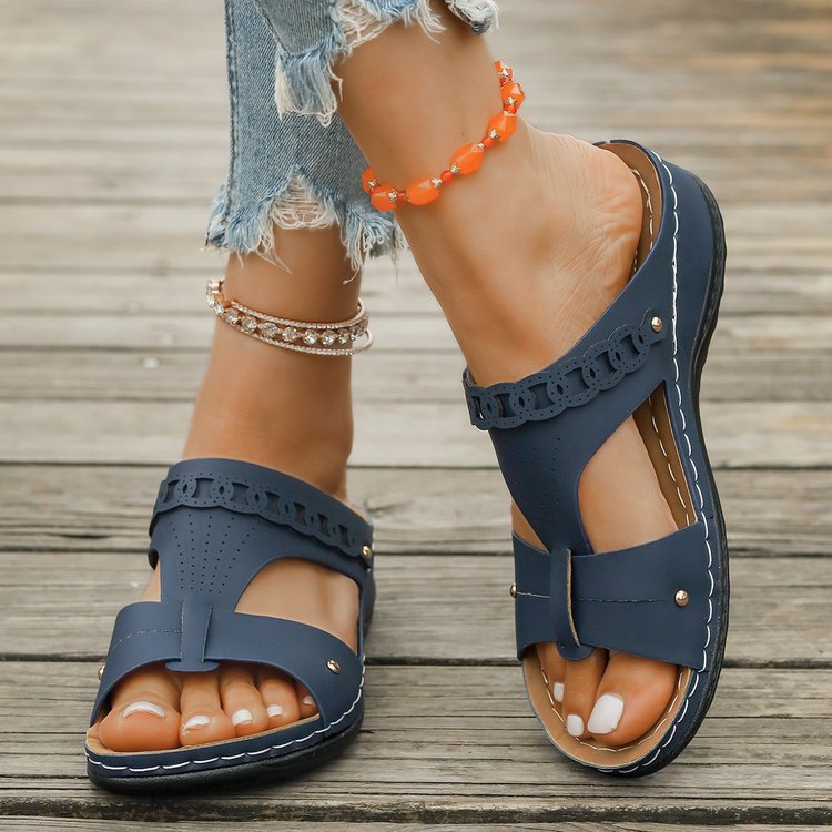 🍀Women Auspicious Pattern Hollow Lucky Wedge Sandals