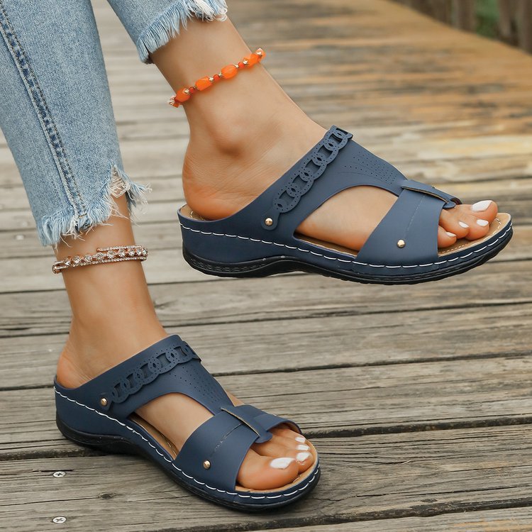 🍀Women Auspicious Pattern Hollow Lucky Wedge Sandals