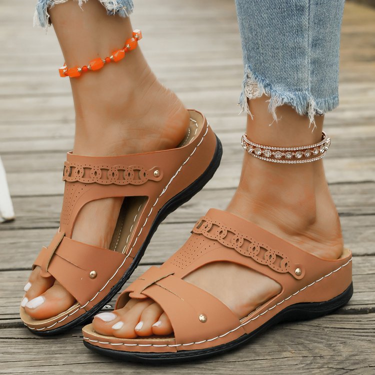 🍀Women Auspicious Pattern Hollow Lucky Wedge Sandals
