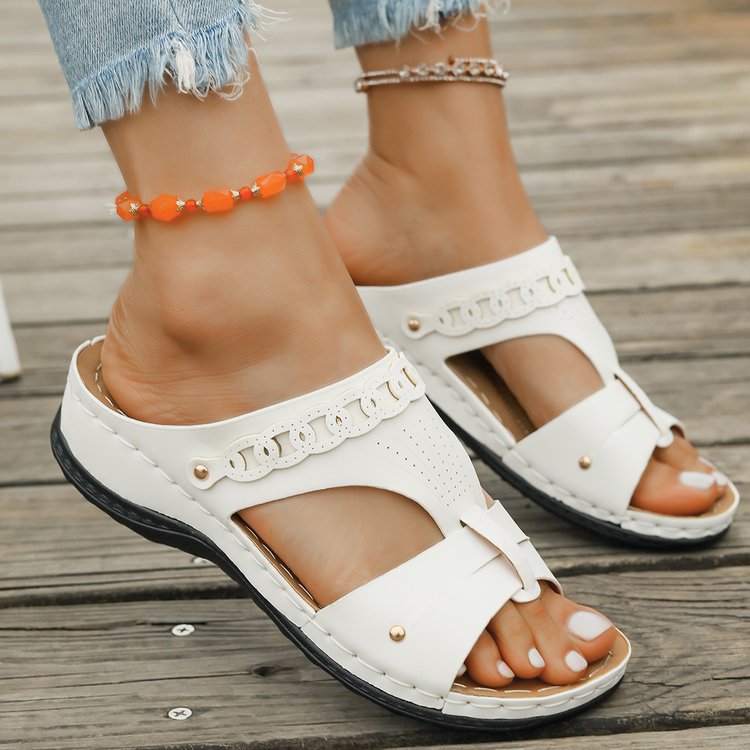 🍀Women Auspicious Pattern Hollow Lucky Wedge Sandals